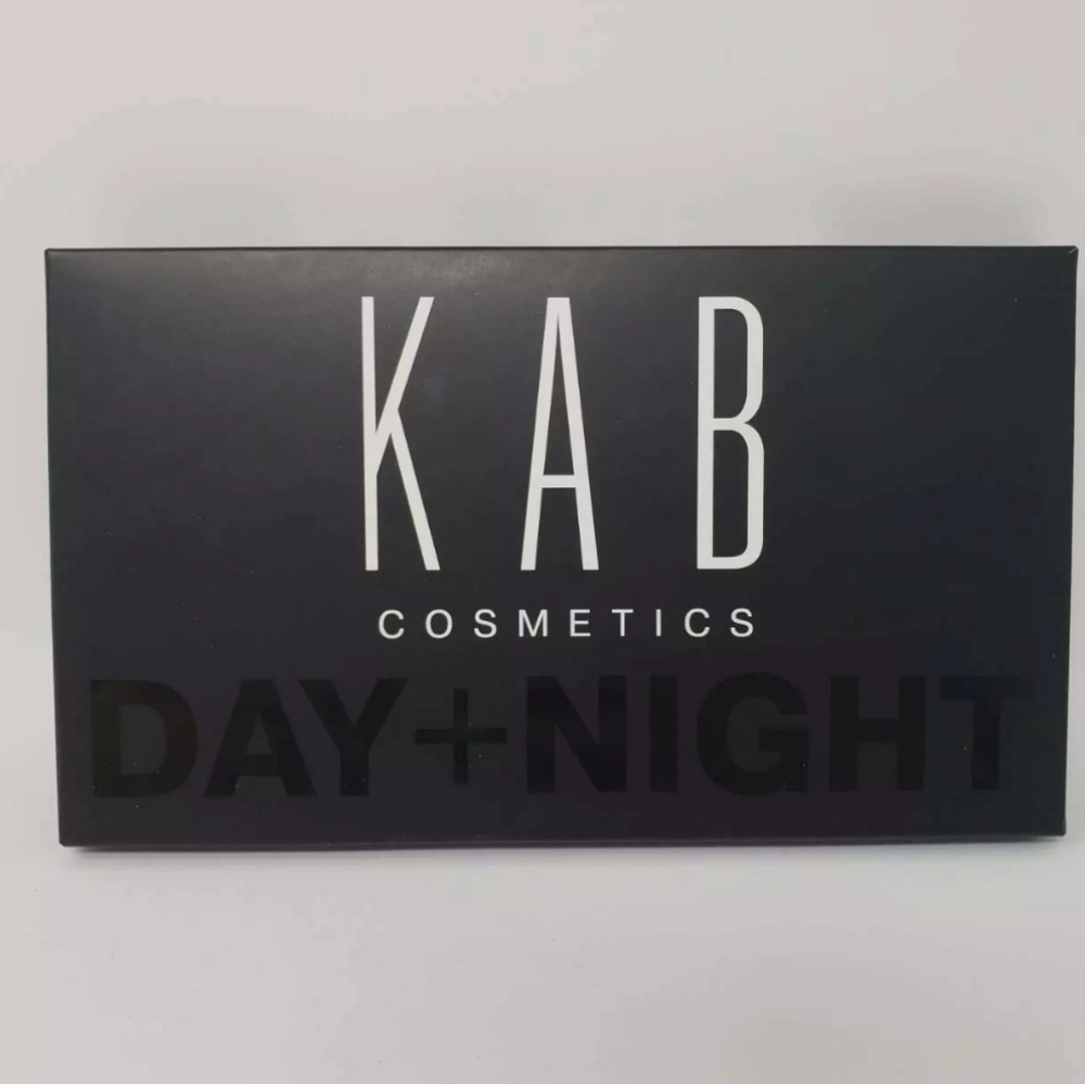 Eyeshadow palette